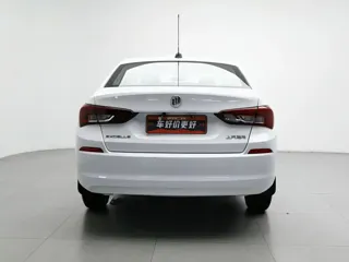 Buick Excelle 2023 купить из Китая, цена 921 000 ₽ — Suifenhe Auto