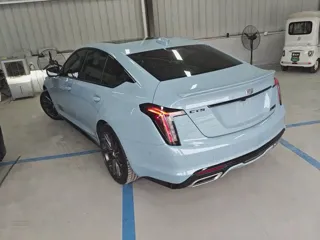 Cadillac CT5 2025 купить из Китая, цена 5 476 000 ₽ — Suifenhe Auto