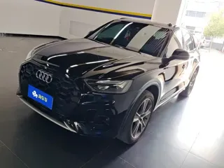 Audi Q5 2024 купить из Китая, цена 5 224 000 ₽ — Suifenhe Auto