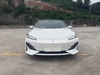 Deepal SL03 2024 купить из Китая, цена 3 048 000 ₽ — Suifenhe Auto