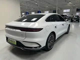 BYD Han 2025 купить из Китая, цена 3 512 000 ₽ — Suifenhe Auto