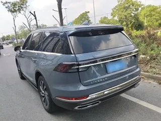 Lincoln Aviator 2024 купить из Китая, цена 9 594 000 ₽ — Suifenhe Auto