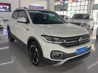 Volkswagen Tacqua 2022 купить из Китая, цена 1 864 000 ₽ — Suifenhe Auto
