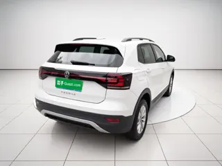 Volkswagen Tacqua 2021 купить из Китая, цена 1 576 000 ₽ — Suifenhe Auto