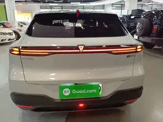 Deepal S05 2024 купить из Китая, цена 3 431 000 ₽ — Suifenhe Auto