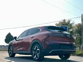 Baojun Yunhai 2024 купить из Китая, цена 2 864 000 ₽ — Suifenhe Auto