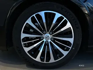 Volvo S90 2025 купить из Китая, цена 4 948 000 ₽ — Suifenhe Auto