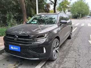 Volkswagen Tavendor 2024 купить из Китая, цена 4 953 000 ₽ — Suifenhe Auto