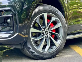 Audi Q5 2024 купить из Китая, цена 5 441 000 ₽ — Suifenhe Auto