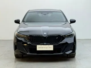 BMW i5 2025 купить из Китая, цена 9 367 000 ₽ — Suifenhe Auto