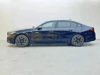 BMW i5 2025 купить из Китая, цена 9 367 000 ₽ — Suifenhe Auto