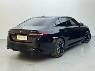 BMW i5 2025 купить из Китая, цена 9 367 000 ₽ — Suifenhe Auto
