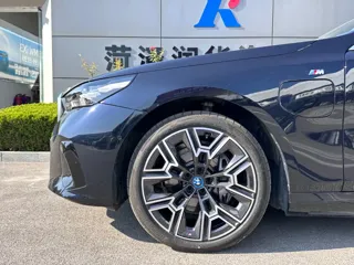 BMW i5 2025 купить из Китая, цена 9 276 000 ₽ — Suifenhe Auto