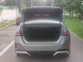 BMW i5 2025 купить из Китая, цена 9 367 000 ₽ — Suifenhe Auto