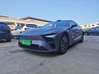 EXEED Sterra ES 2025 купить из Китая, цена 3 813 000 ₽ — Suifenhe Auto