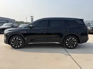 Hongqi HS7 2024 купить из Китая, цена 4 486 000 ₽ — Suifenhe Auto