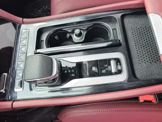 Hongqi H5 2025 купить из Китая, цена 2 815 000 ₽ — Suifenhe Auto