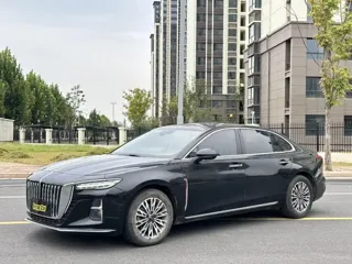 Hongqi H5 2025 купить из Китая, цена 2 839 000 ₽ — Suifenhe Auto