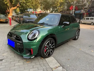 MINI John Cooper Works 2025 купить из Китая, цена 6 273 000 ₽ — Suifenhe Auto