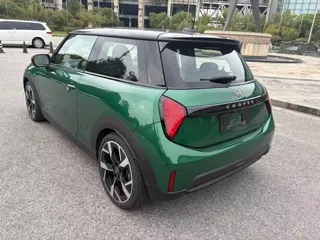 MINI Cooper 2025 купить из Китая, цена 5 247 000 ₽ — Suifenhe Auto