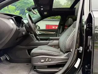 Cadillac XT6 2024 купить из Китая, цена 7 224 000 ₽ — Suifenhe Auto