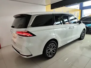 Roewe iMAX8 2025 купить из Китая, цена 4 421 000 ₽ — Suifenhe Auto
