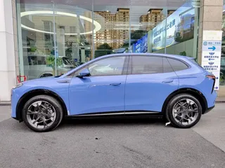 Hongqi Tiangong 06 2025 купить из Китая, цена 6 082 000 ₽ — Suifenhe Auto