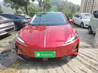 Hongqi Tiangong 05 2025 купить из Китая, цена 3 535 000 ₽ — Suifenhe Auto