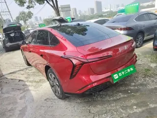 Hongqi Tiangong 05 2025 купить из Китая, цена 3 535 000 ₽ — Suifenhe Auto