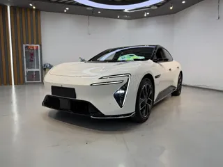 Avatr 06 2025 купить из Китая, цена 5 013 000 ₽ — Suifenhe Auto