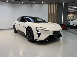 Avatr 06 2025 купить из Китая, цена 5 013 000 ₽ — Suifenhe Auto