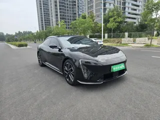 Avatr 06 2025 купить из Китая, цена 4 516 000 ₽ — Suifenhe Auto