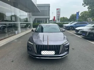Hongqi H5 PHEV 2025 купить из Китая, цена 3 431 000 ₽ — Suifenhe Auto