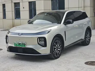Changan Q07 2025 купить из Китая, цена 3 222 000 ₽ — Suifenhe Auto