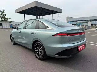 Roewe D6 2025 купить из Китая, цена 1 803 000 ₽ — Suifenhe Auto