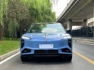 Hongqi Tiangong 08 2024 купить из Китая, цена 4 406 000 ₽ — Suifenhe Auto