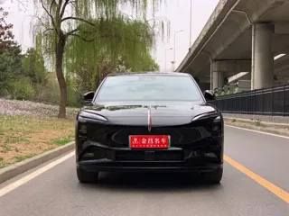 Hongqi Tiangong 08 2024 купить из Китая, цена 6 336 000 ₽ — Suifenhe Auto
