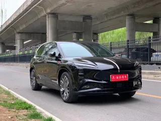 Hongqi Tiangong 08 2024 купить из Китая, цена 6 336 000 ₽ — Suifenhe Auto