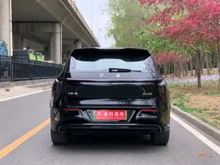 Hongqi Tiangong 08 2024 купить из Китая, цена 6 336 000 ₽ — Suifenhe Auto