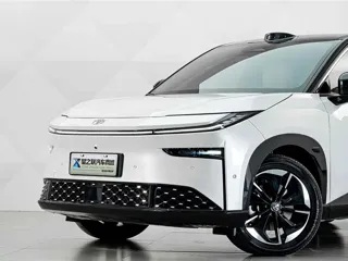 Toyota bZ3X 2025 купить из Китая, цена 3 604 000 ₽ — Suifenhe Auto