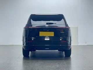 Toyota bZ3X 2025 купить из Китая, цена 3 596 000 ₽ — Suifenhe Auto