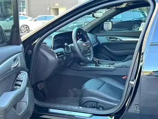 Cadillac CT5 2025 купить из Китая, цена 4 622 000 ₽ — Suifenhe Auto