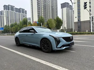 Cadillac CT5 2025 купить из Китая, цена 4 487 000 ₽ — Suifenhe Auto