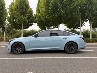 Cadillac CT5 2025 купить из Китая, цена 4 487 000 ₽ — Suifenhe Auto