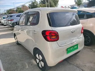 Wuling Hong Guang Mini EV 2025 купить из Китая, цена 1 116 000 ₽ — Suifenhe Auto