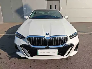 BMW i5 2026 купить из Китая, цена 5 517 000 ₽ — Suifenhe Auto
