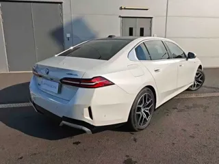 BMW i5 2026 купить из Китая, цена 5 517 000 ₽ — Suifenhe Auto