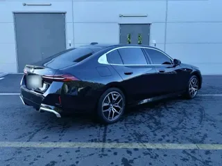 BMW i5 2026 купить из Китая, цена 5 944 000 ₽ — Suifenhe Auto
