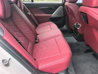 BMW i5 2026 купить из Китая, цена 6 110 000 ₽ — Suifenhe Auto