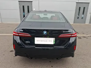 BMW i5 2026 купить из Китая, цена 5 775 000 ₽ — Suifenhe Auto